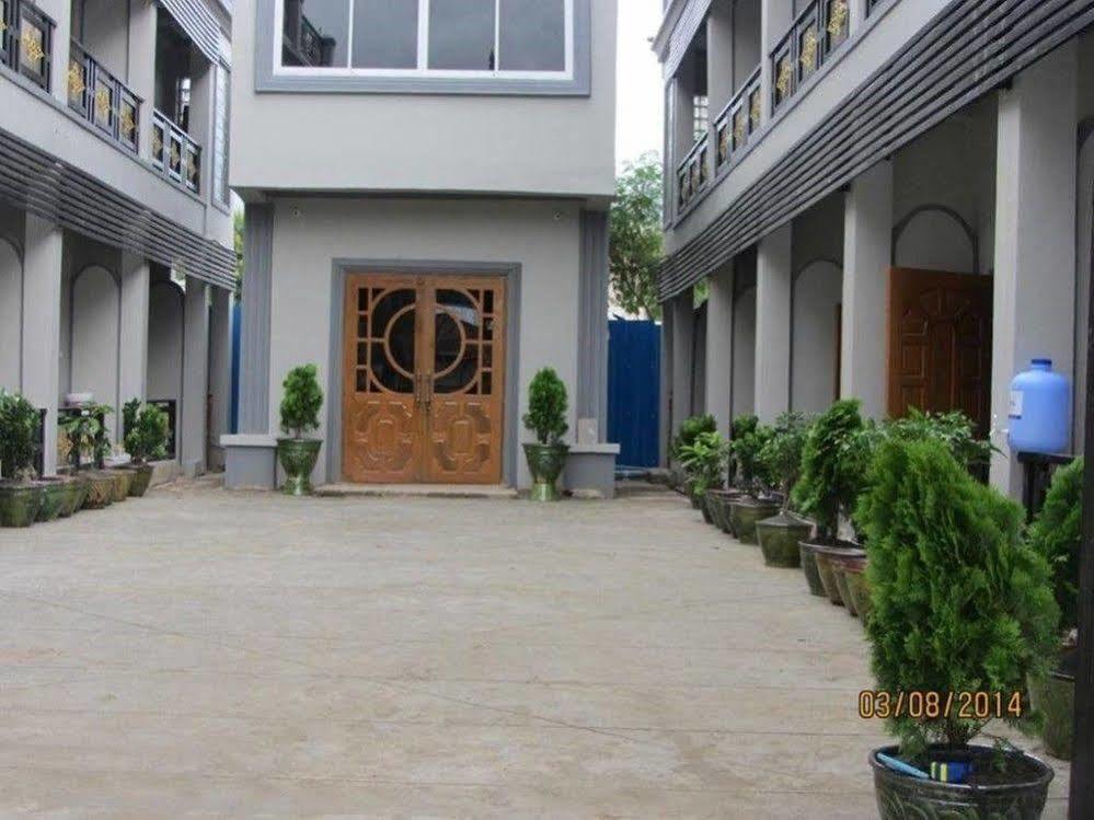 Inlay Palace Hotel Nyaung Shwe Ngoại thất bức ảnh