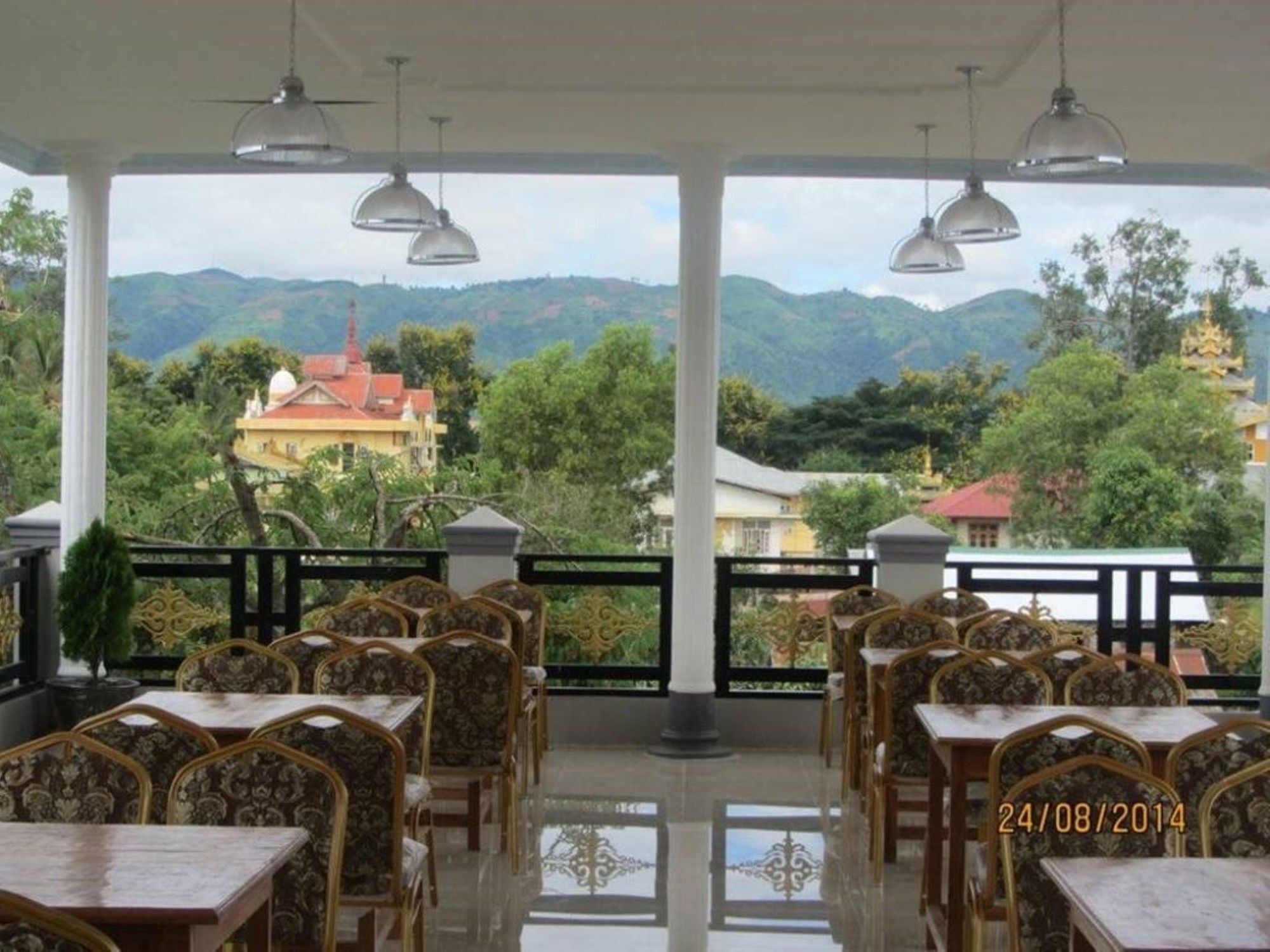 Inlay Palace Hotel Nyaung Shwe Ngoại thất bức ảnh