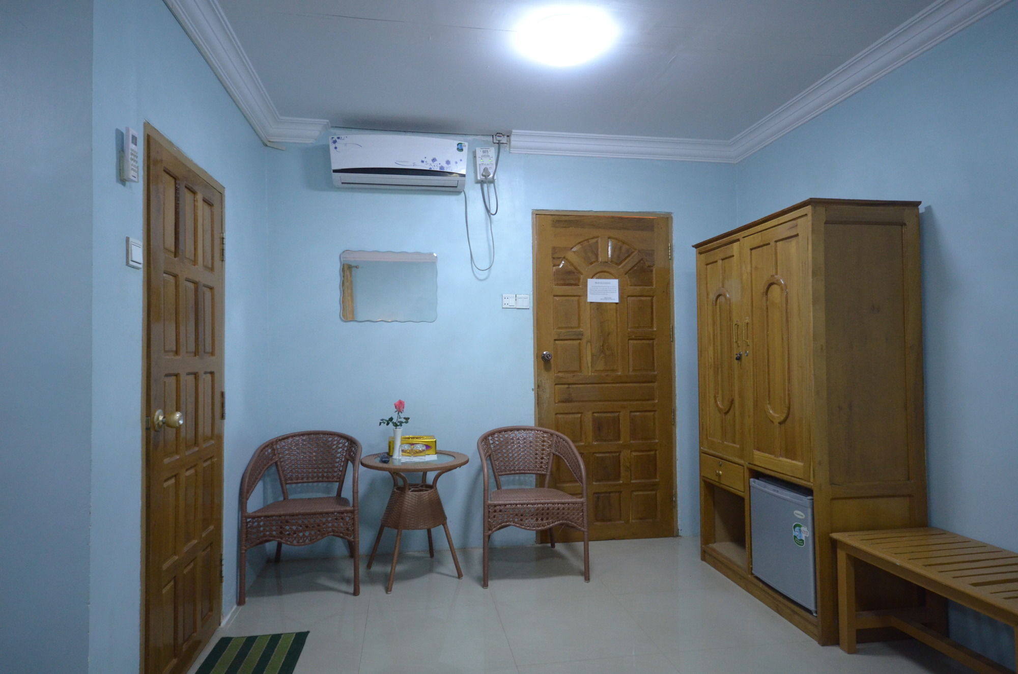 Inlay Palace Hotel Nyaung Shwe Ngoại thất bức ảnh