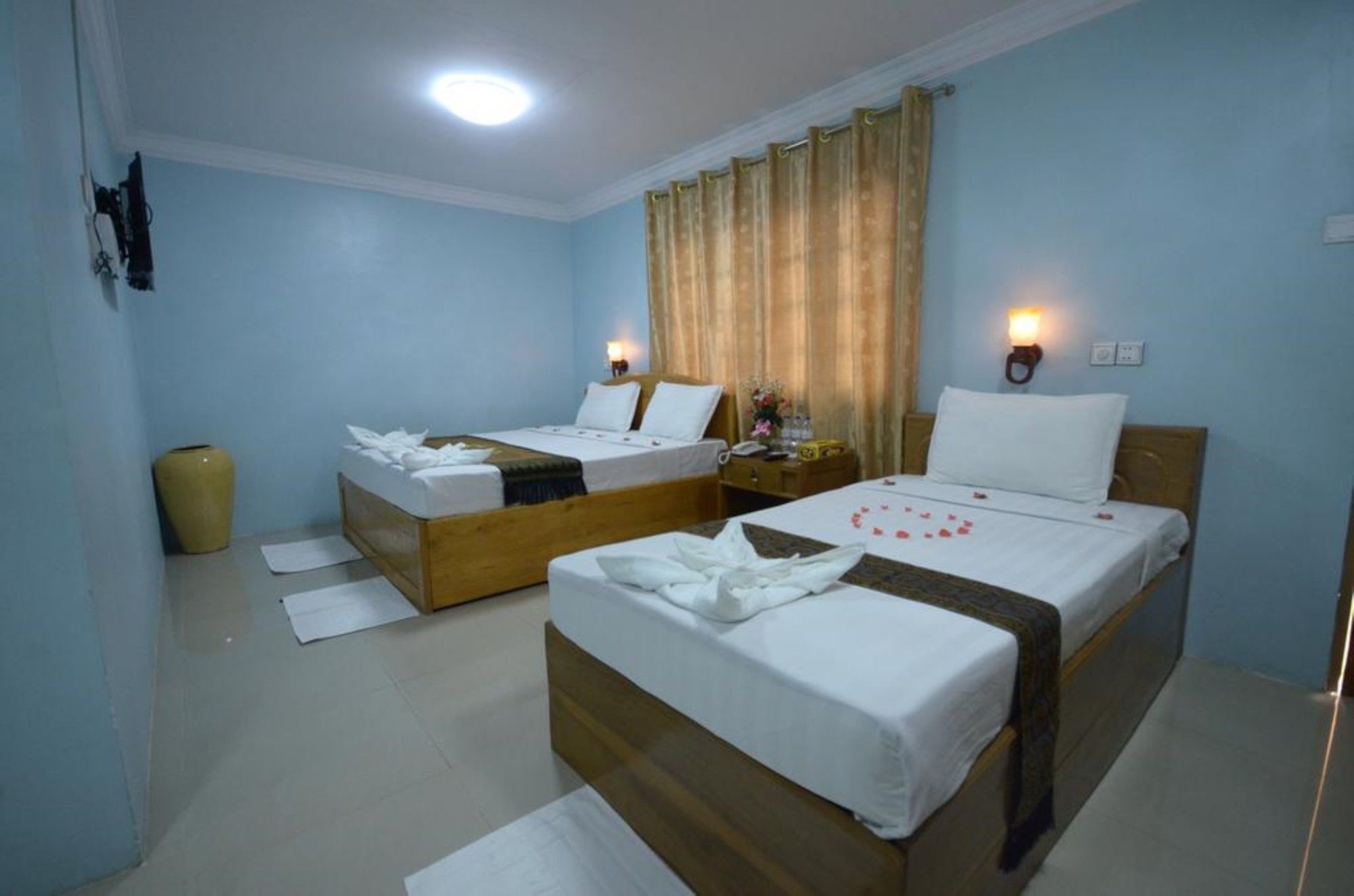 Inlay Palace Hotel Nyaung Shwe Ngoại thất bức ảnh